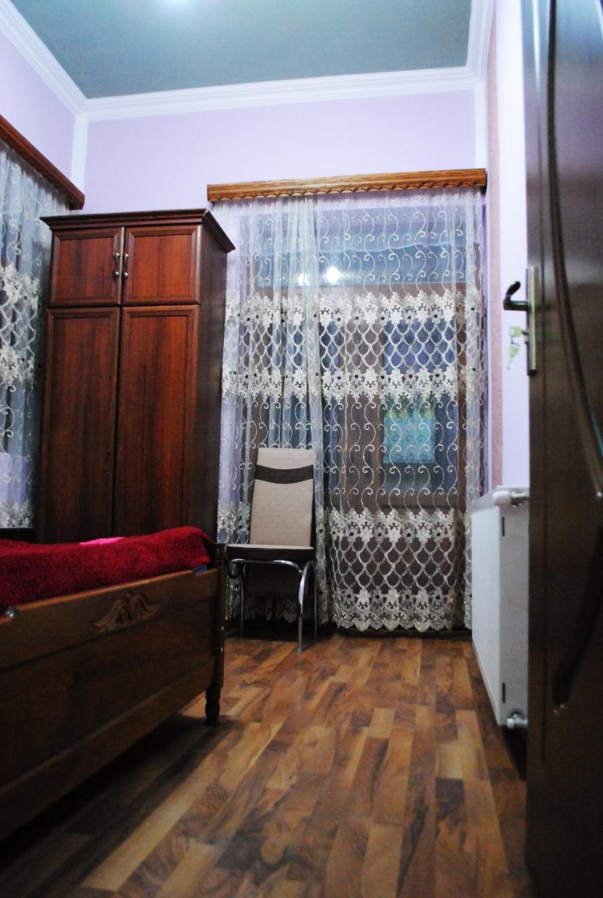Apartament Giorgi Borjomi Exterior photo